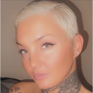 Meet your Posher, World's